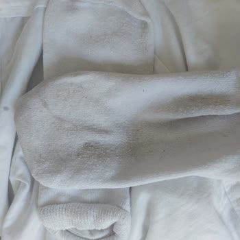 Ariel Toz Deterjan Leke Çıkartmadı Beyazlatmadı