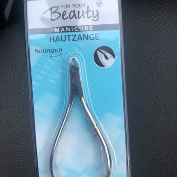 Rossmann Manager Refused To Accept Defective Manicure Pen