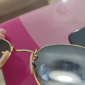 Rayban Kaplaması Soyulan Gözlük