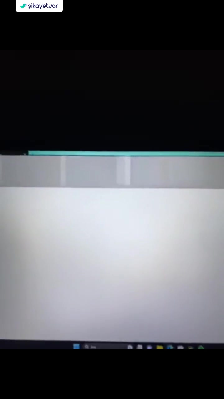 Monster Laptop Donuyor Ama Üst Kısım Çalışıyor Gözüküyor! videonun kapak resmi