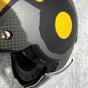 Axor Helmets Kalitesiz Ve Muhatap Yok!