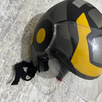 Axor Helmets Kalitesiz Ve Muhatap Yok!