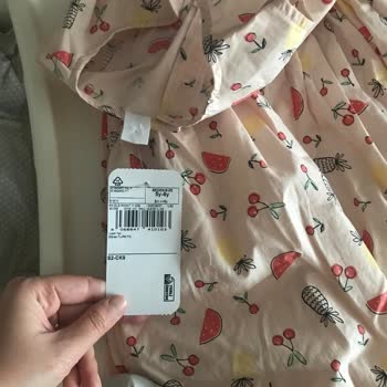 LCW Elbisenin Üzerinde Alarm Unutulmuş