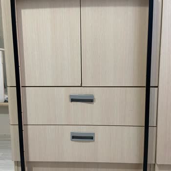 IKEA Ribba Çerçeve Monte Halindeyken Genişleme Yaptı.