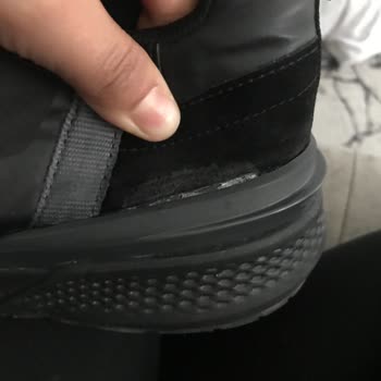 Baharium Yırtık Ayakkabıyı İade Almıyorsunuz