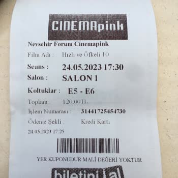 Cinema Pink İlgisiz Çalışanlar Ve Arıza