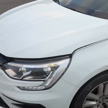 Renault Megane 2022 Seyir Halinde Kaput Açılması