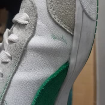 Puma Ayakkabı 1 Ay Olmadan Yan Taraf Açıldı