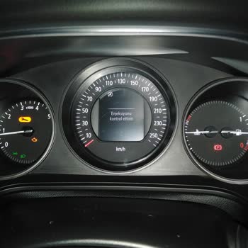 Renault Elektriksel Ve Kullanıcı Hatası Olmayan Arıza