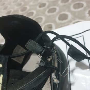 10 Günde Bağcığı Kopan Dikişleri Atan Adidas Ayakkabı