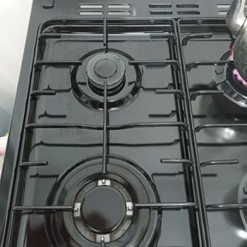 Arçelik Fırının Ocak Kısmını Silerken Leke Kalması