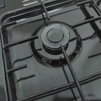 Arçelik Fırının Ocak Kısmını Silerken Leke Kalması