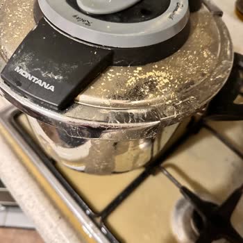 Emsan Düşüklü Tenceresi Patlıyordu