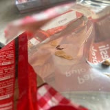 Superfresh Dondurulmuş Gıda Olan Börek İçinden Çıkan Böcek