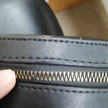 Armine'den Çanta Almak Pişmanlıktır.