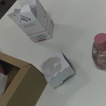 Zara Parfüm Dökülmüş Şekilde Geldi!