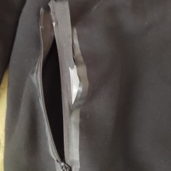 National Geographic Giyim Ürünleri National Geographic Sweat Mont Sökülen Hatalı Cep. Değişim İade Sorunu