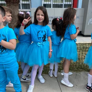 Skechers Spor Ayakkabısı 1 Ay Dolmadan Önden Ve Yandan Açılma Yaptı