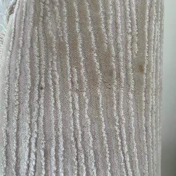 Uğur Halı Yıkama (Antalya) Halıyı Kullanılmaz Hale Getiriyor!