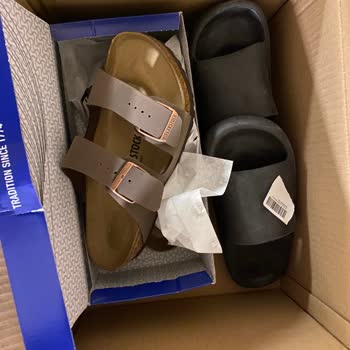 A101 Birkenstock Yerine WC Terliği Gönderdi