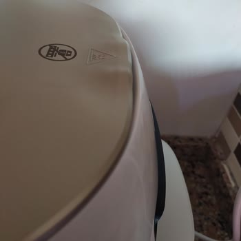 Philips Air Fryer Lid Literally Melted in Just Two Days