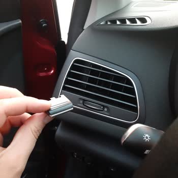 Garanti Devam Eden Renault Aracın Hava Üfleme Klipsi Çatladı. Mağdurum