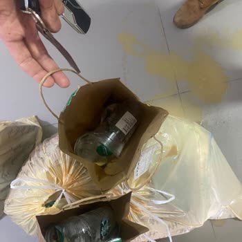 Starbucks Coffee Kahvemi Sürekli Dökerek Teslim Ettiler