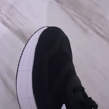 A101 Adidas Duramo 10 Orijinal Değil