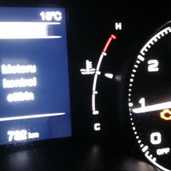 Fiat Motor Arıza Lamba Ve Torpido Üzeri Lekeler