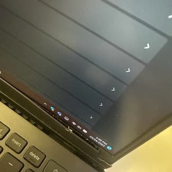 Dell Vostro 5401 Ekran Ve Menteşe Açılma Sorunu