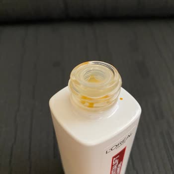 Loreal Paris L'Oreal Paris Revitalift Clinical %12 Saf C Vitamini Renk Değişikliği