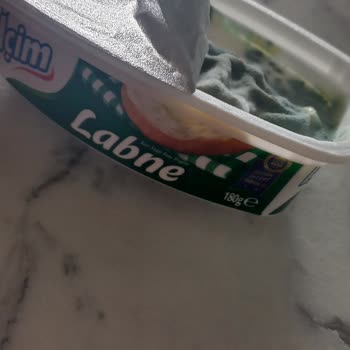 İçim Labne Peynir Küflü Çıktı