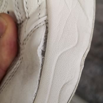 Skechers Ürünün Arkasında Durmadı