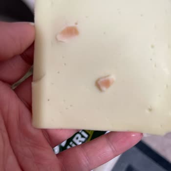 Doğuş Tost Kaşarının İçinde Yabancı Madde Var!