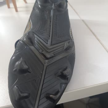 Sarıyıldız Spordan Alınan Nike Marka Kramponda İlk 6 Ay Hasar Oluşması