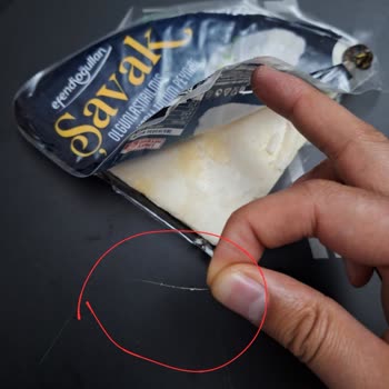 Efendioğulları   Şok Market 'ten Aldığım Tulum Peynirinden Kıl Çıktı