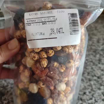 Sultanbeyli Esra Lokum Tarihi Geçmiş Ürünler Satıyor!