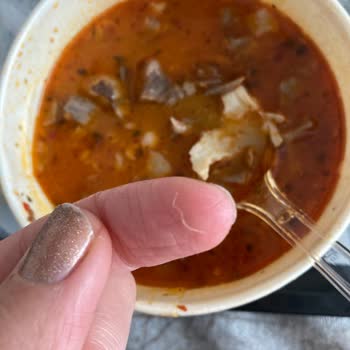 Kervansaray Kelle Paça Salonu Avcılar Şubesinde Tüyler Çıktı