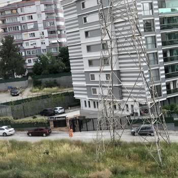 Menemen Belediyesi Uzayan Otların Kesilmemesi!