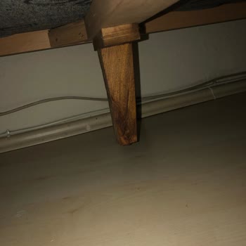 Esme Alışveriş Merkezi Koltuk Takımının Ayakları Kısa