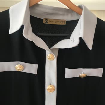 Selvi Çetin Butik Siyah Beyaz Elbisenin Beyaz Kısımları Griye Döndü