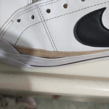 Nike Court Legacy Problemi