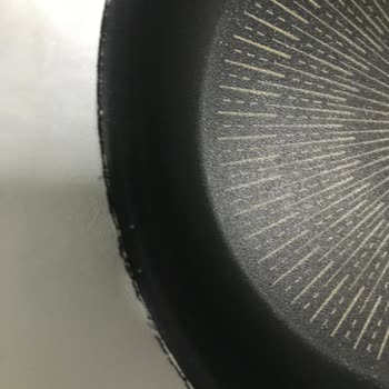 Tefal Tava Dışı Kenarları Soyulma