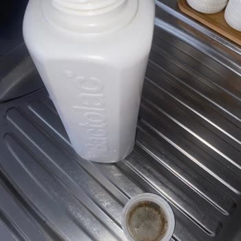 Arı Mucizesi Bactolac Kapaktaki Kağıt İçinde Erimiş