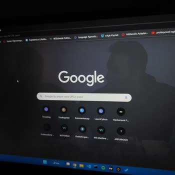 Monster Abra A5 V15.6 Ekran Yırtılması Sorunu