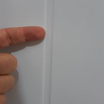 Uğur Soğutma Dondurucu Ürününde Çivi Delikleri