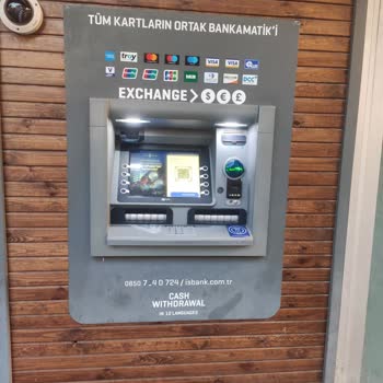 İş Bankası Bankamatikteki Yırtılan Paramın Karşılığını Vermiyor