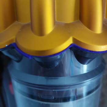 Dyson Toz Haznesi Silikon Problemi