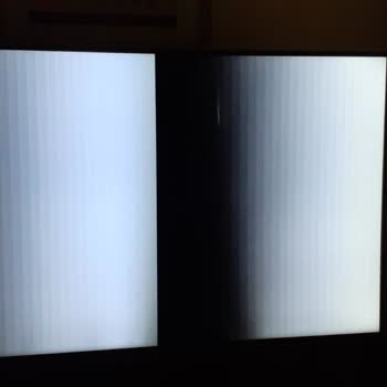 Samsung 55NU7100 Television Screen Blackout Issue When It Had Screen Protector