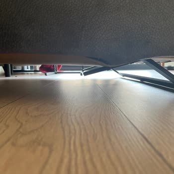 Vivense Köşe Koltuk Ayak Kısmı Çıktı